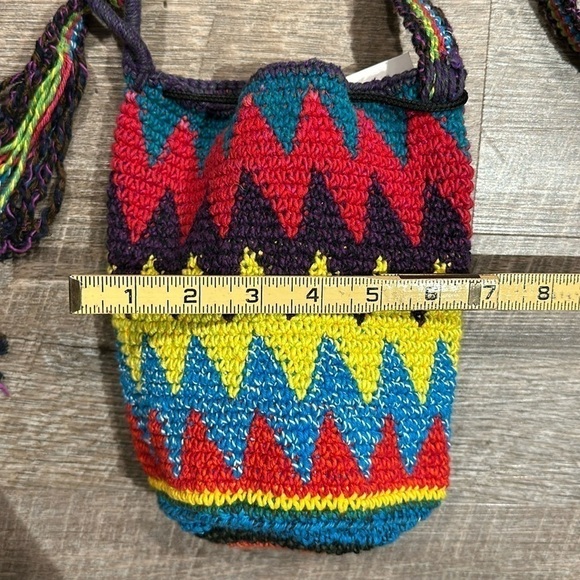Handcrafted crocheted made in Guatemala, cotton drawstring, bucket bag purse - Picture 7 of 7